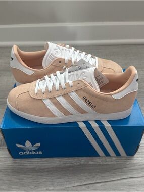 Adidas Gazelle Women’s “Halo Blush/Footwear White/Core Black” ID7006
